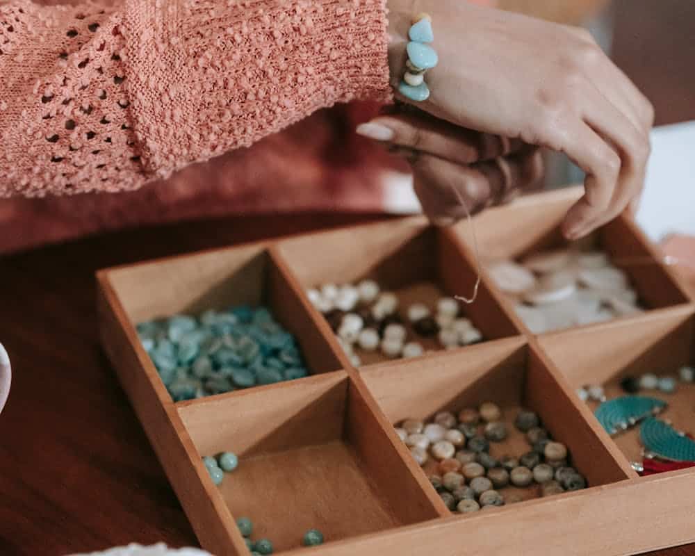 Bijuteri Raf Sistemleri Hakkında Her Şey